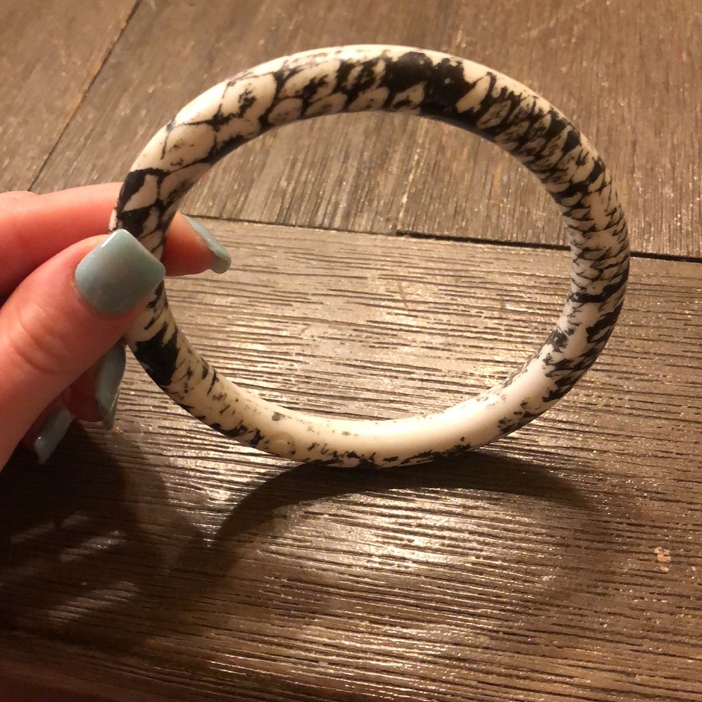 Snakeskin Key ring! - Picture 3 of 4